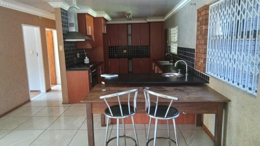 4 Bedroom Property for Sale in Amalinda Eastern Cape